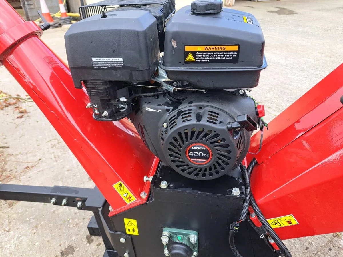 15hp Piranha Woodchipper - Image 2