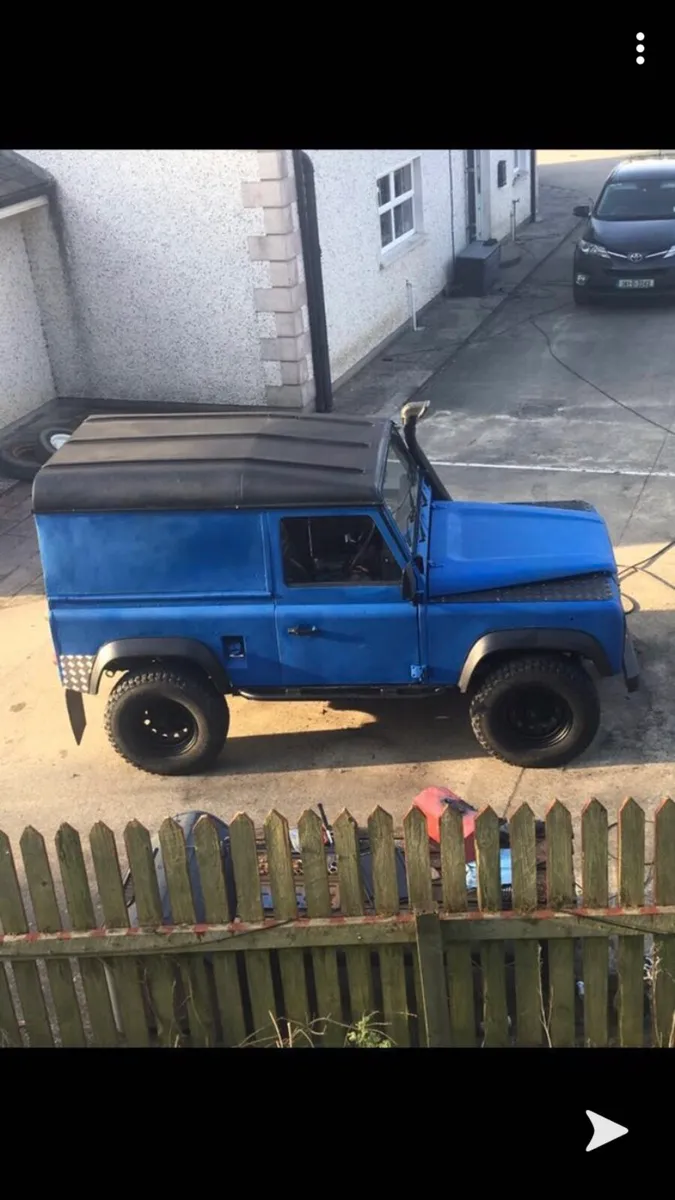 Land Rover defender - Image 3