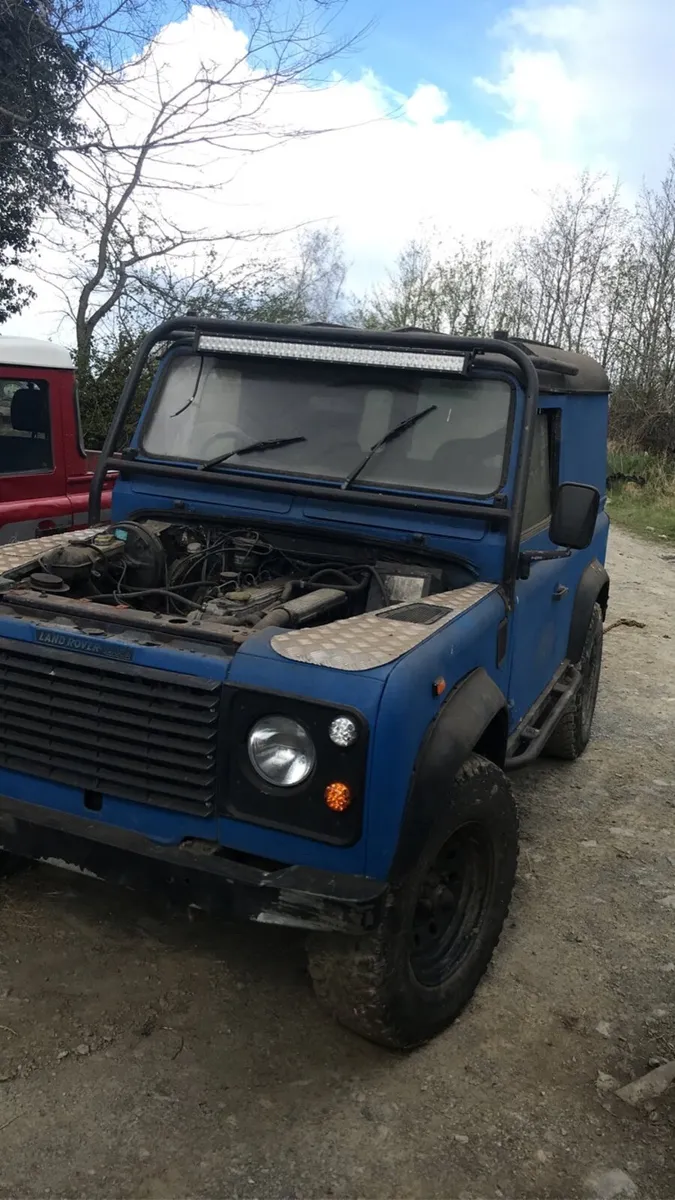 Land Rover defender - Image 4