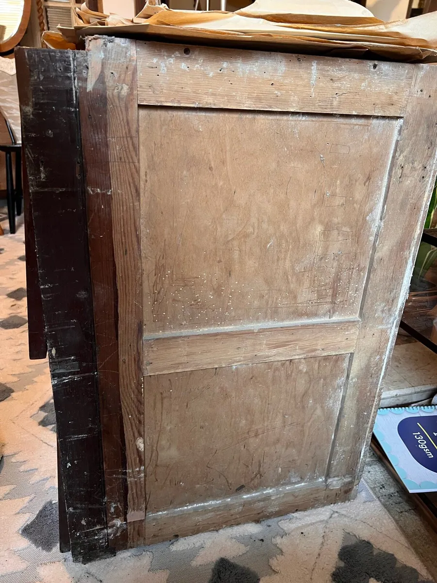 sideboard