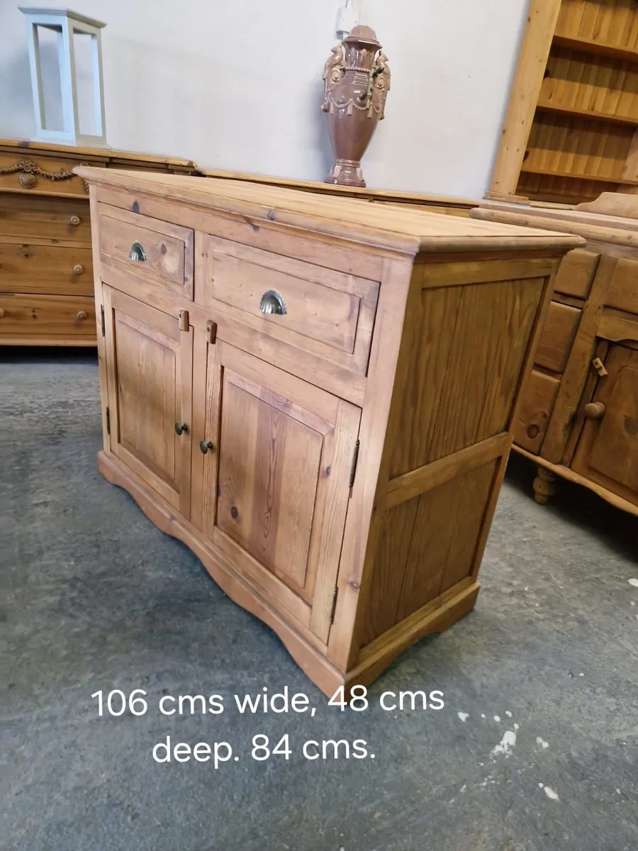 Vintage pine sideboard - Image 3