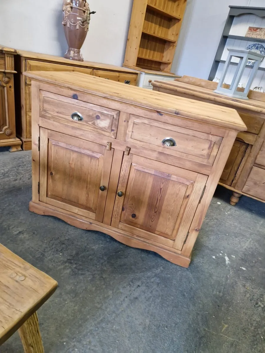 Vintage pine sideboard - Image 1