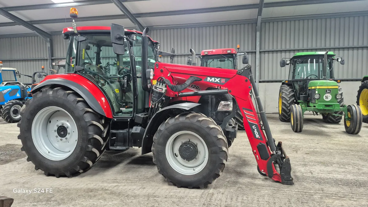 CASE Farmall 120C - Image 4