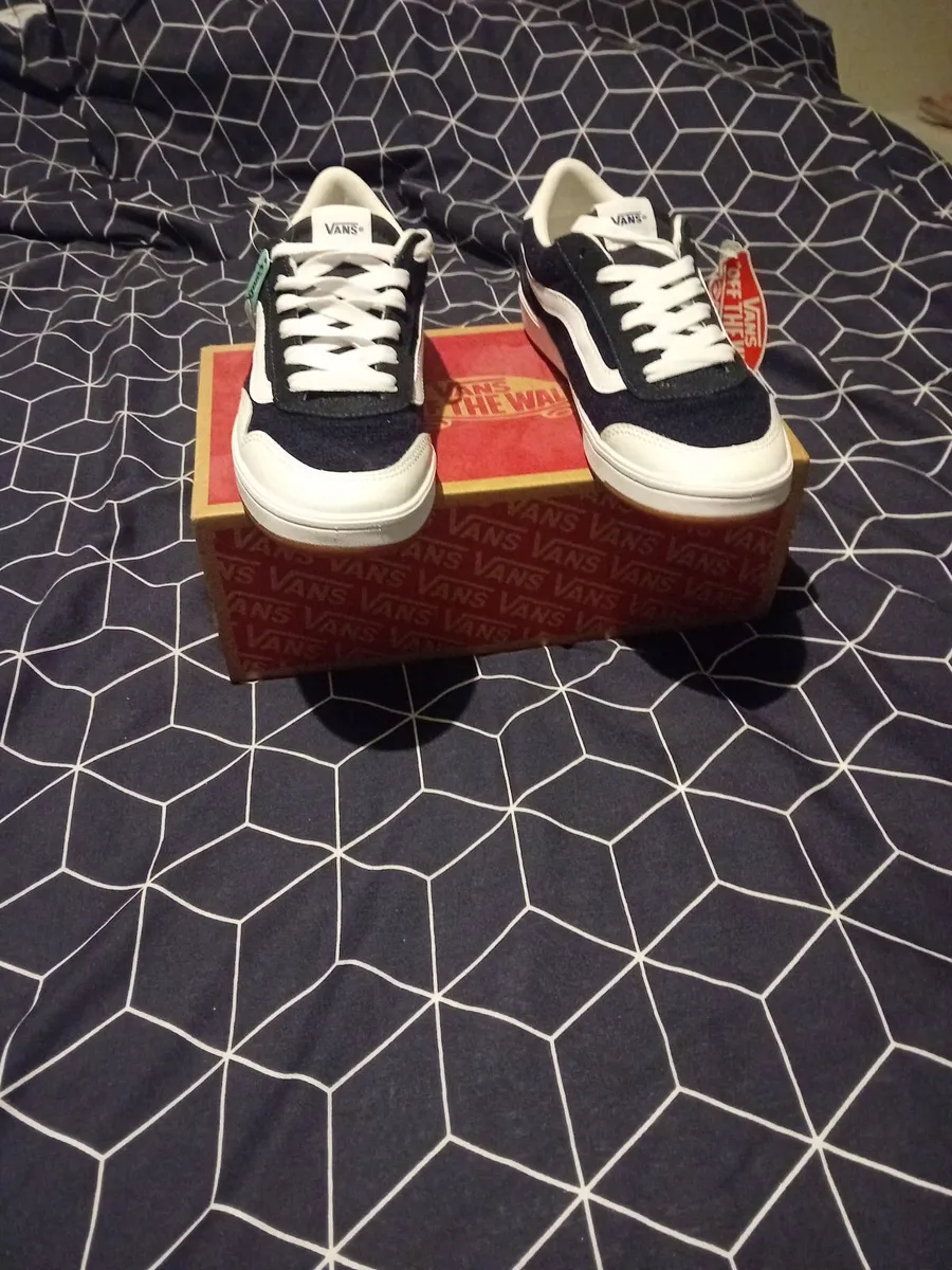 Shoes - Image 2