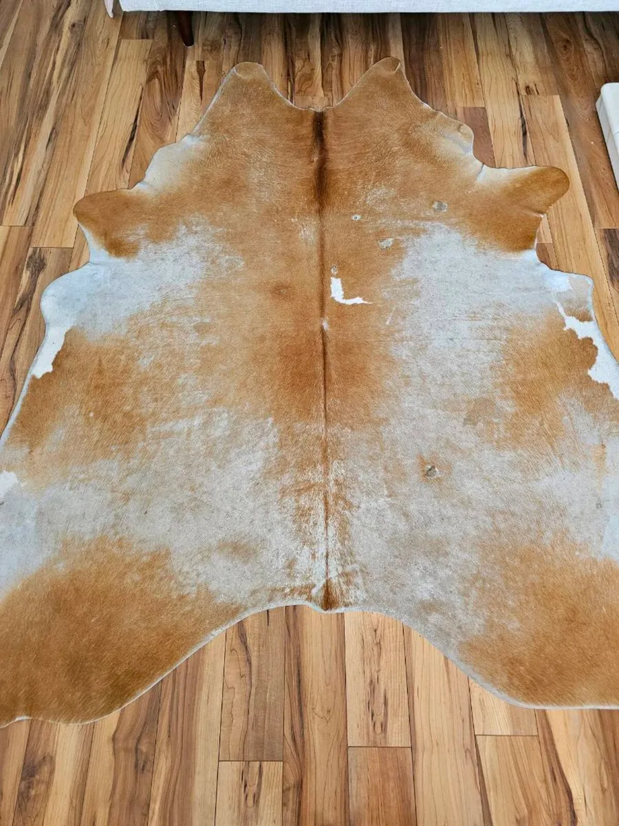 Cow hide rug - Image 3