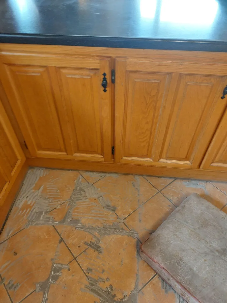 Solid Oak Kitchen for Sale. - Image 3