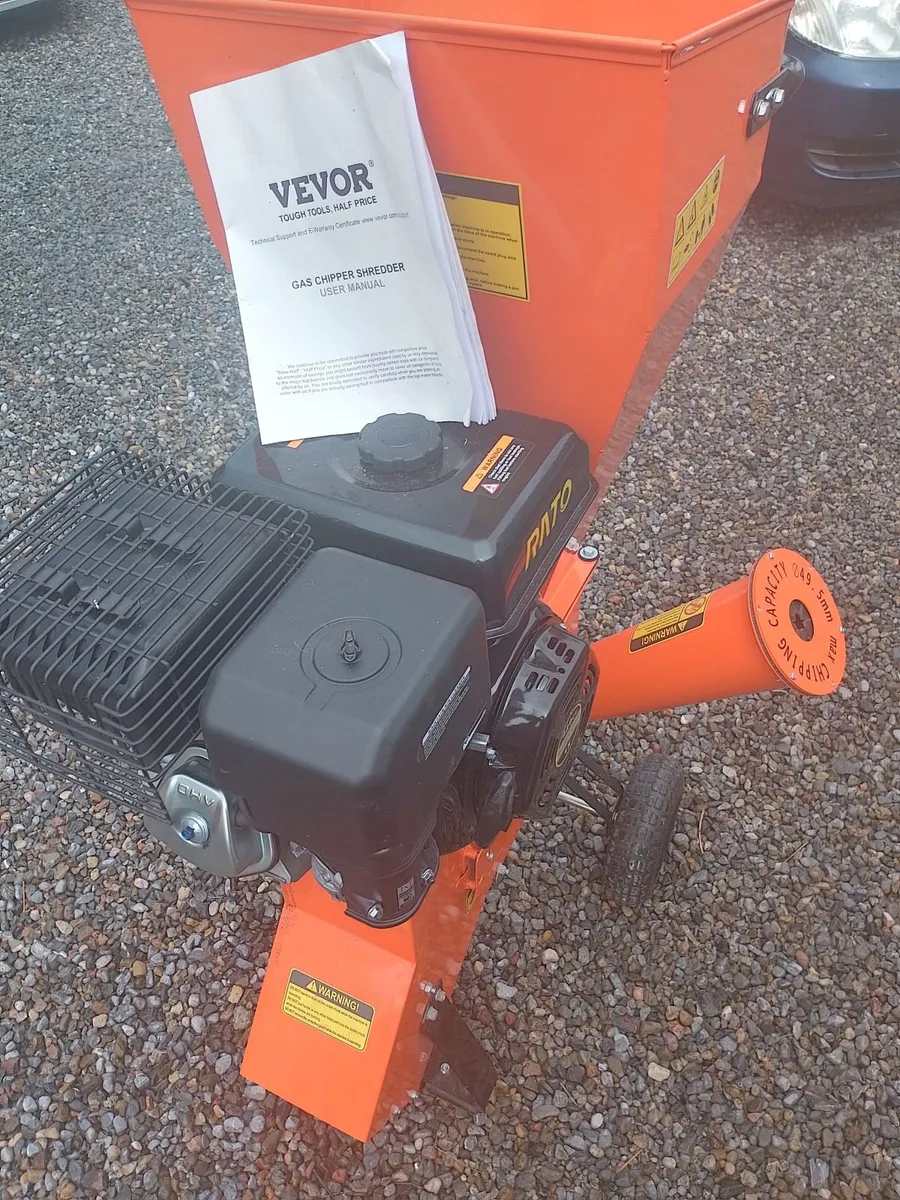 Wood Chipper Shredder Mulcher Heavy Duty Petrol - Image 3