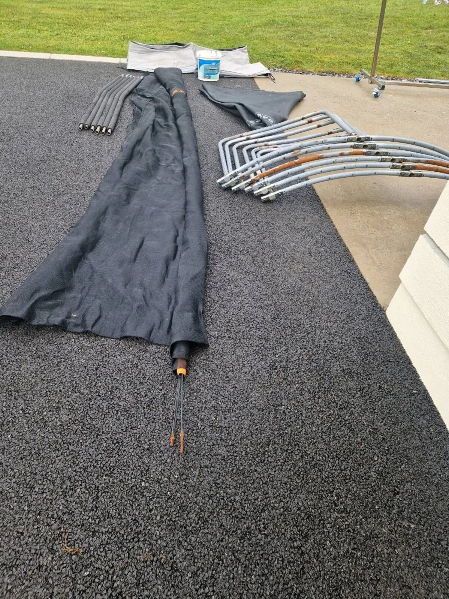 Trampoline - Image 2