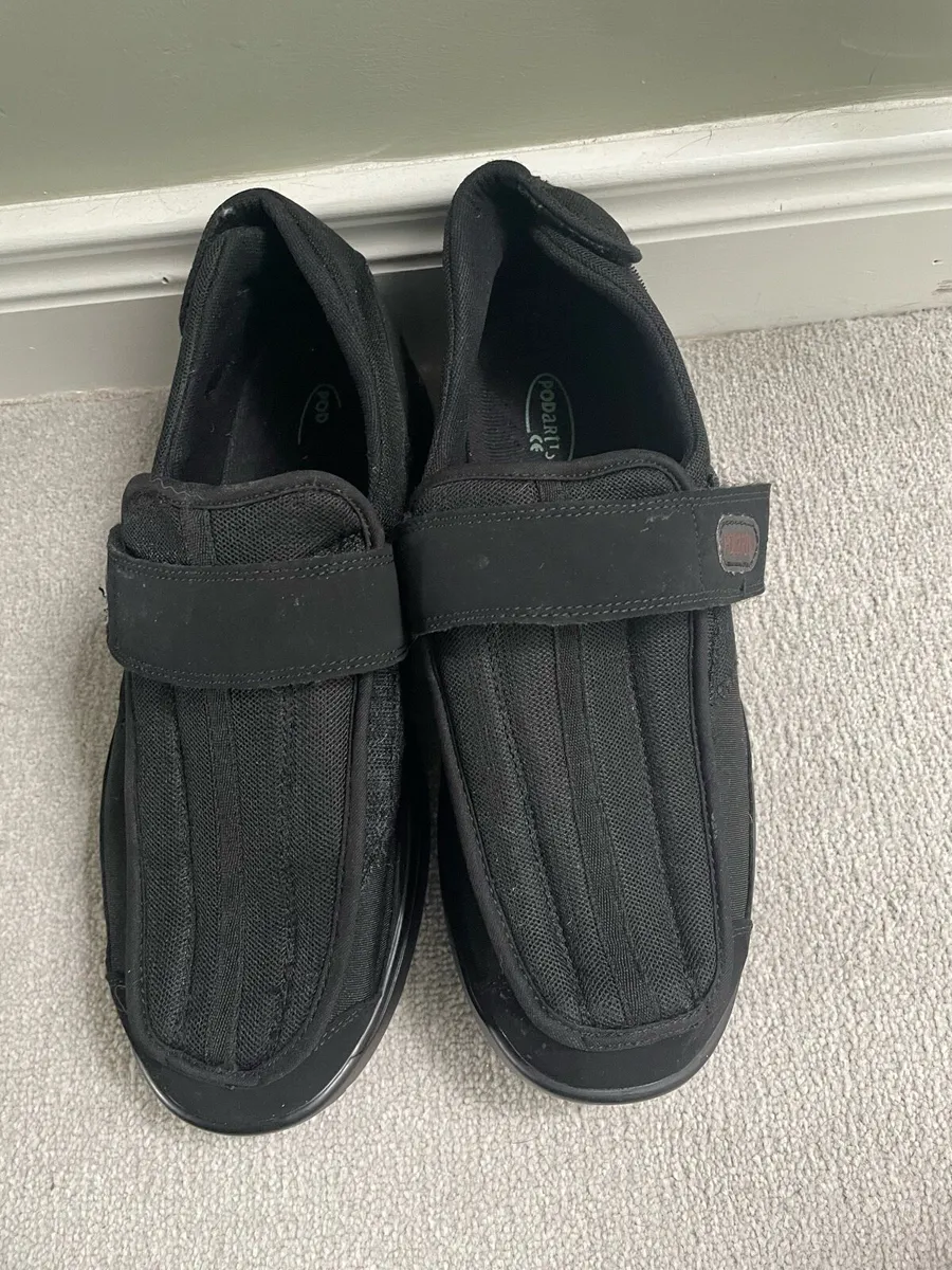 Orthopaedic shoes - Image 1