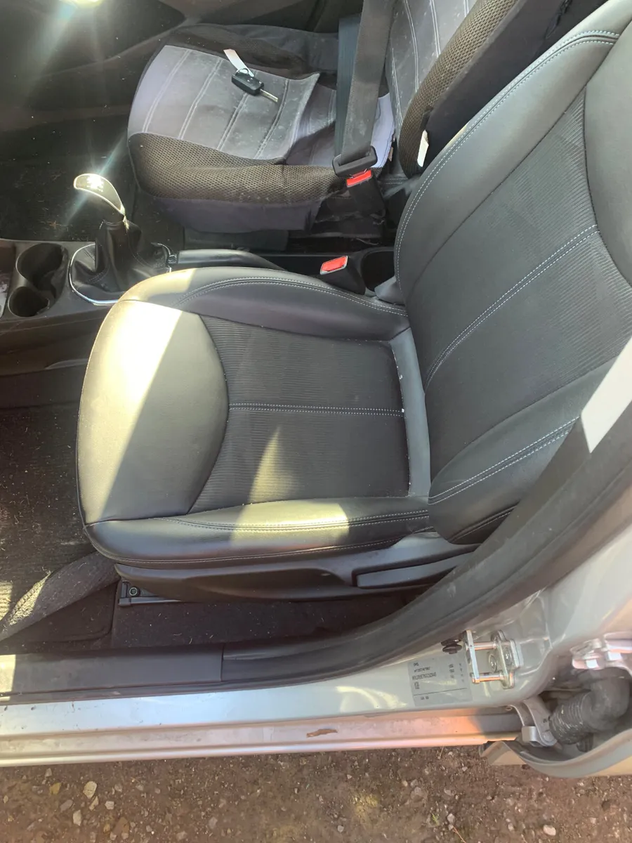 2018 OPEL KARL 1.0 CC PETROL - Image 3