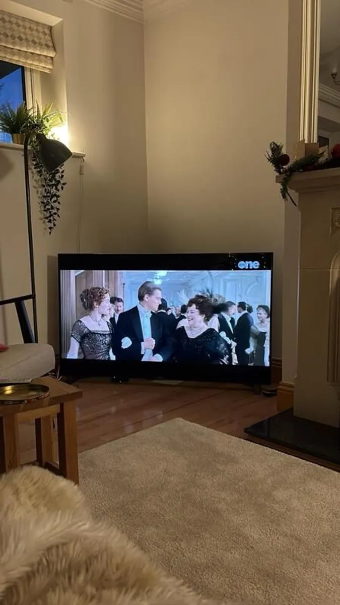 Panasonic 58inch 4K Smart LED TV TX-58DX902B - Image 1
