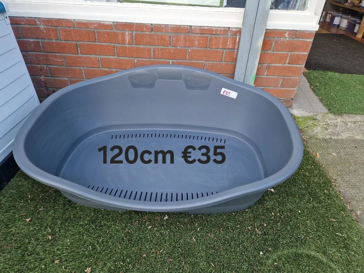 Dog Kennels and Bed - Image 4