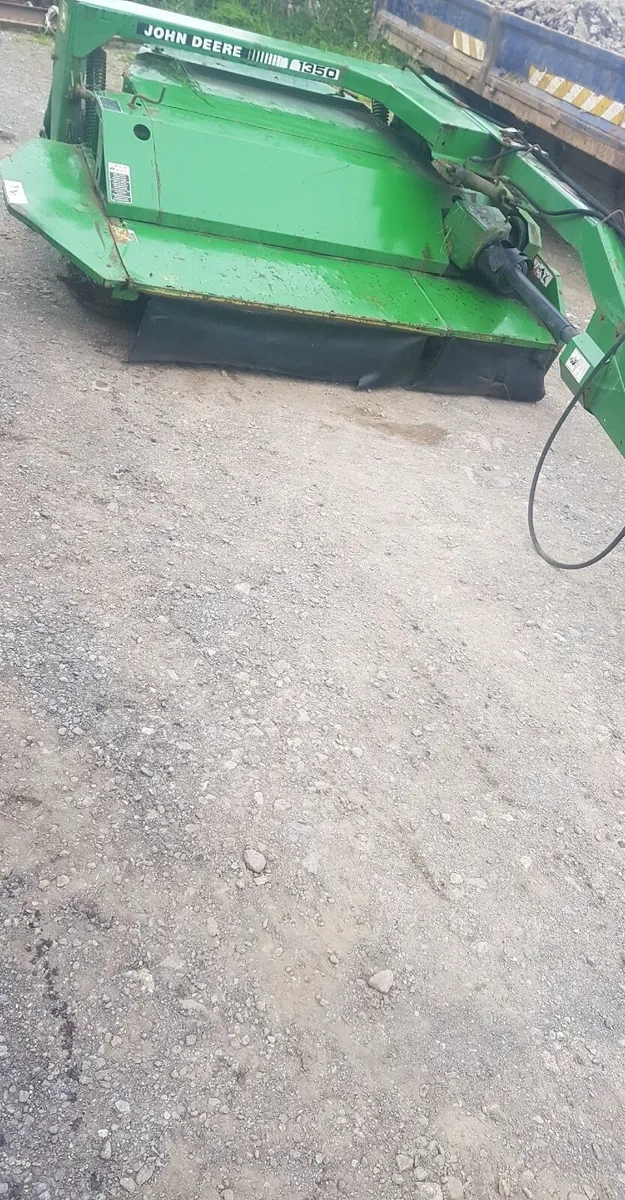 John Deere 1350