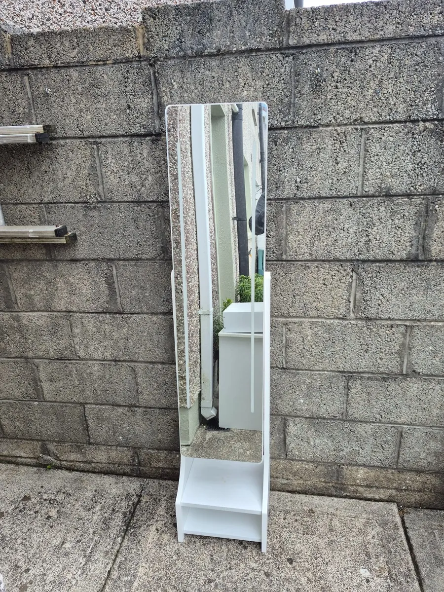 Stand up mirror/jewellery cupboard - Image 1