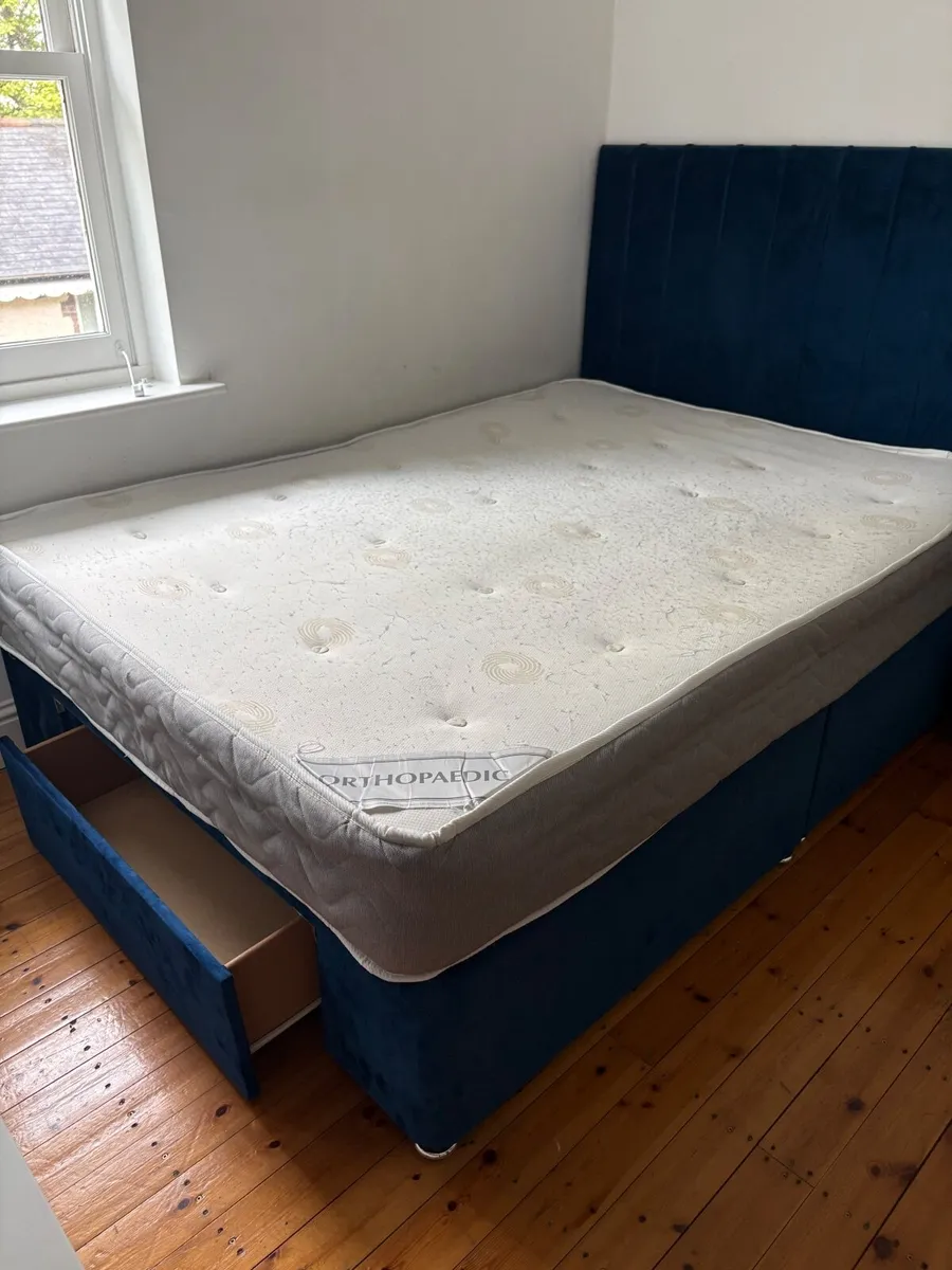 Double bed - Image 4