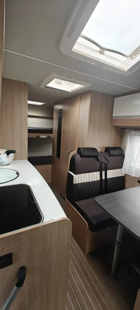 Camper Van / Motor home - Image 4