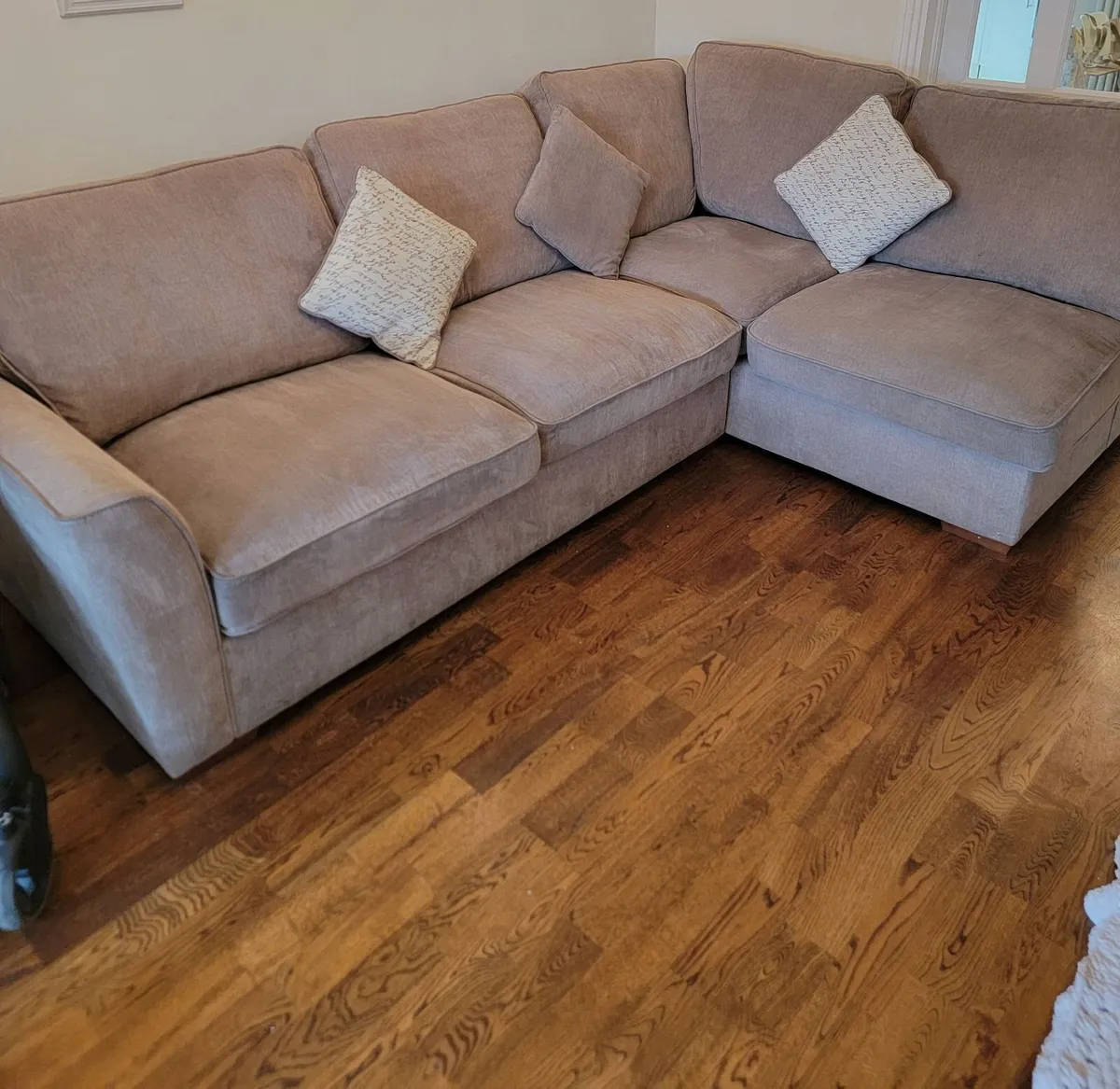 Corner couch - Image 3