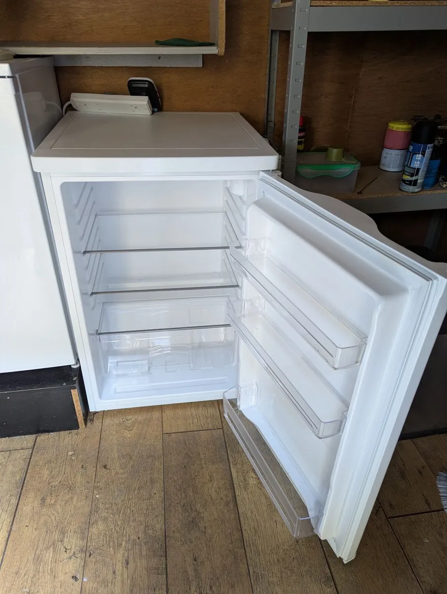 Belling Undercounter Fridge – Like New! - Image 2
