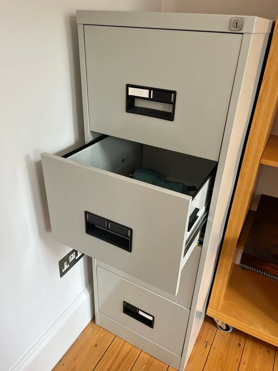 Filing cabinet - Image 2