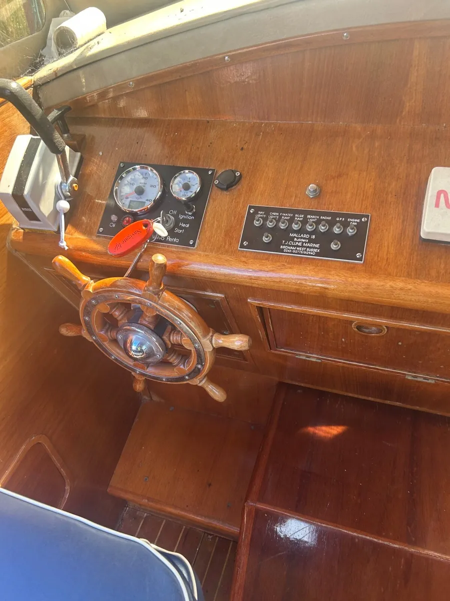 Nelson cruiser and trailer - Image 3