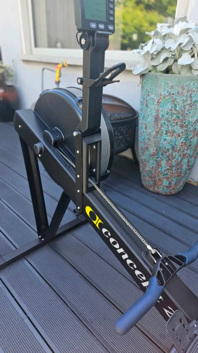Concept 2 PM5 rowing machine - Image 2