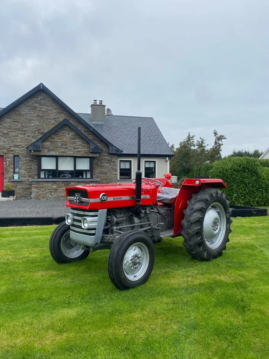 Massey Ferguson 135 - Image 1