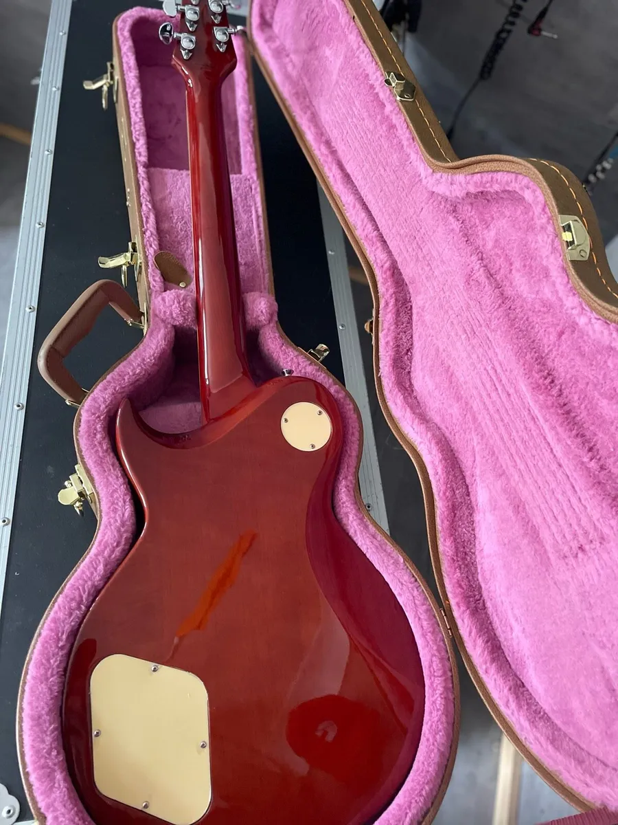 GUITAR - Image 3