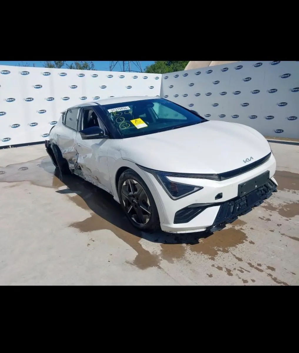 2022 Kia Ev6 for breaking - Image 2