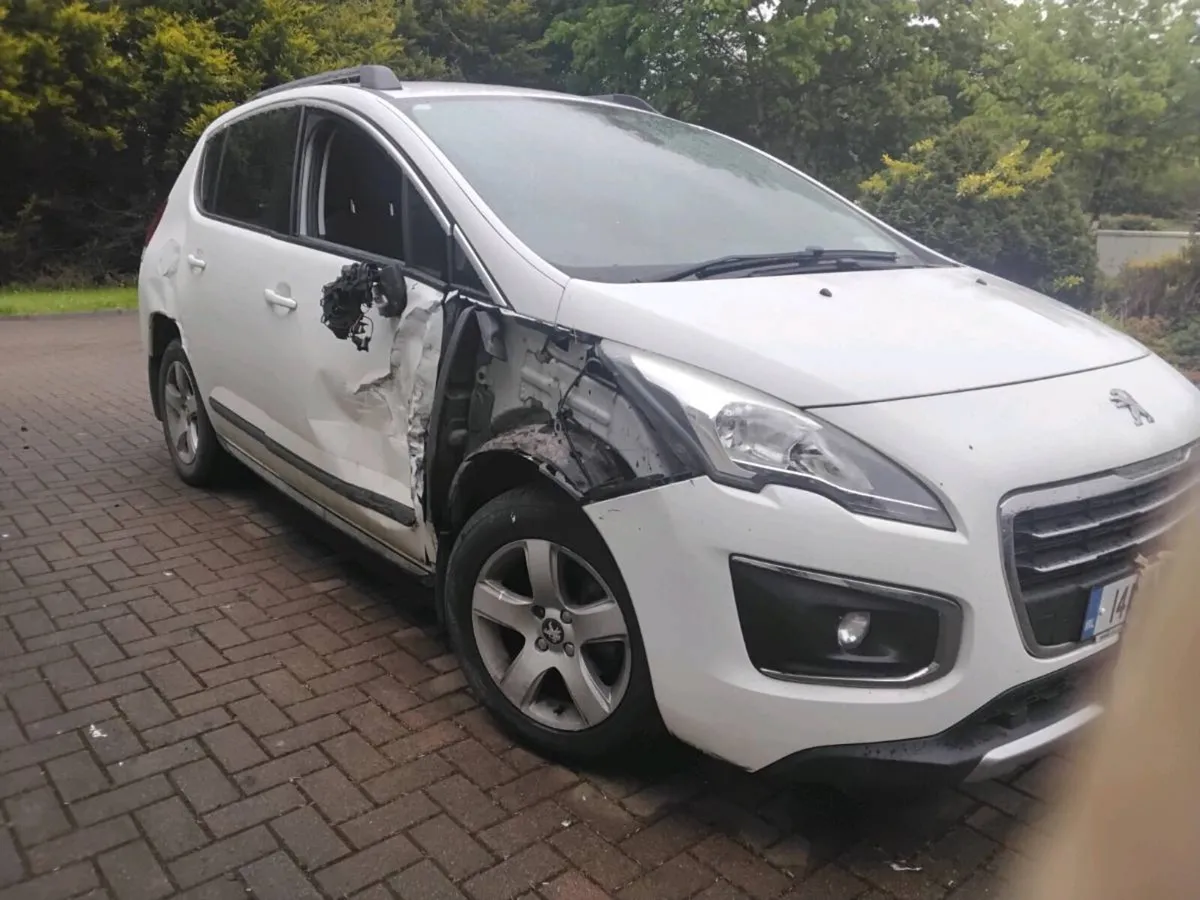 2014 Peugeot 3008 1.6 Diesel Automatic - Image 1
