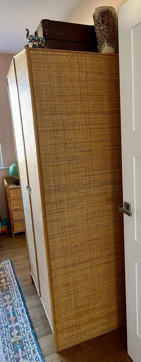 Cane bedroom suite - Image 4