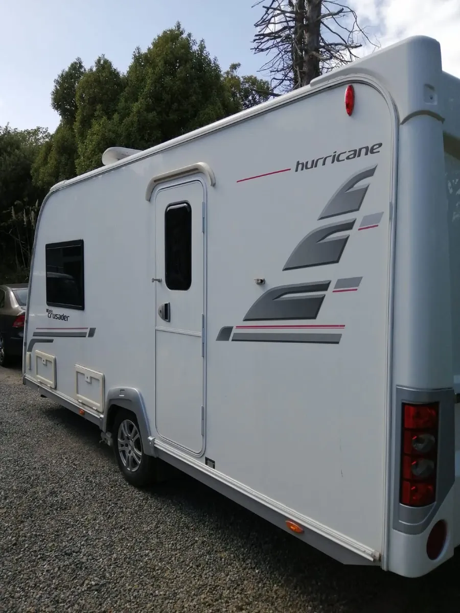 Caravan - Image 1