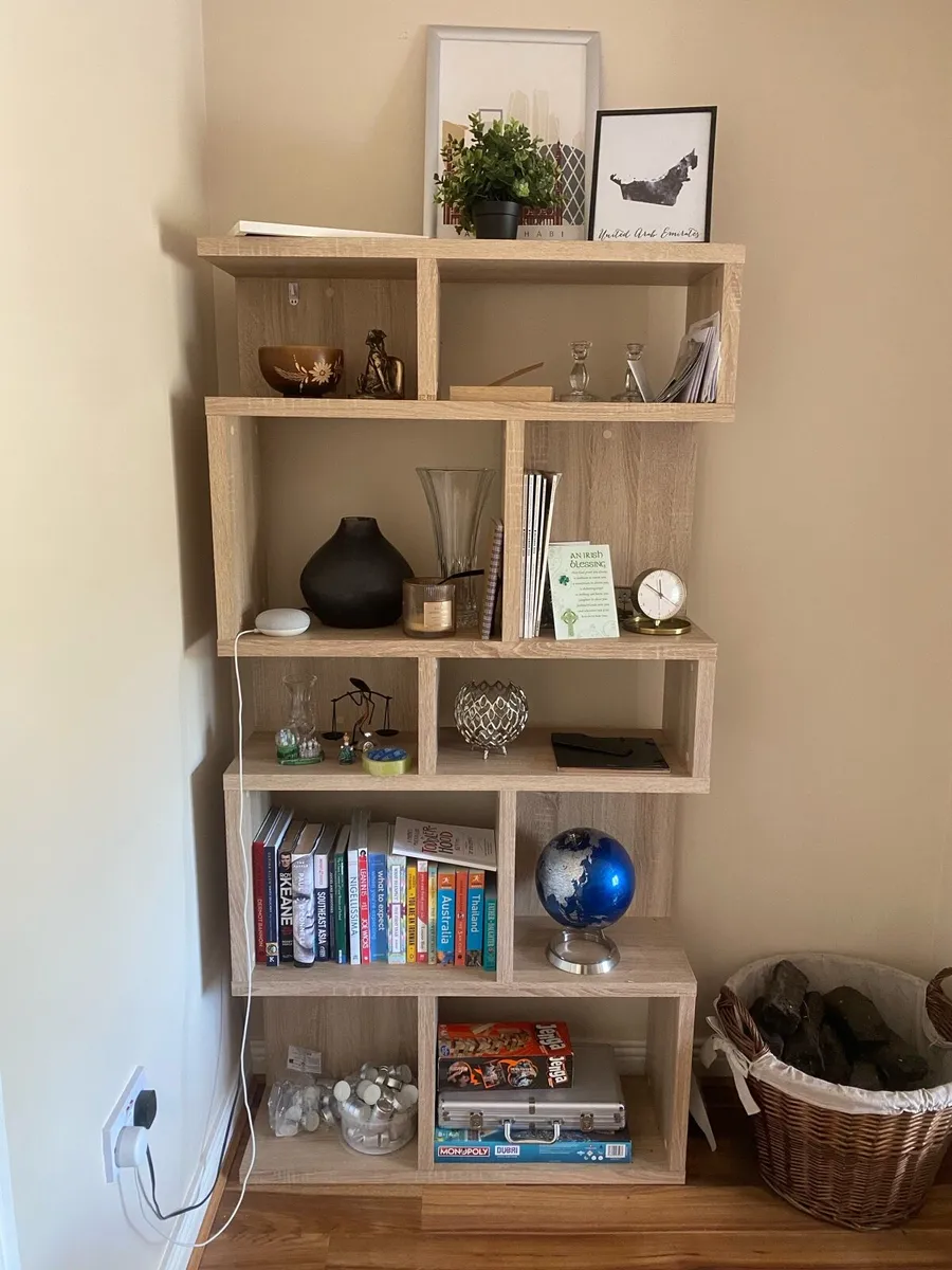 Bookshelve - Image 1