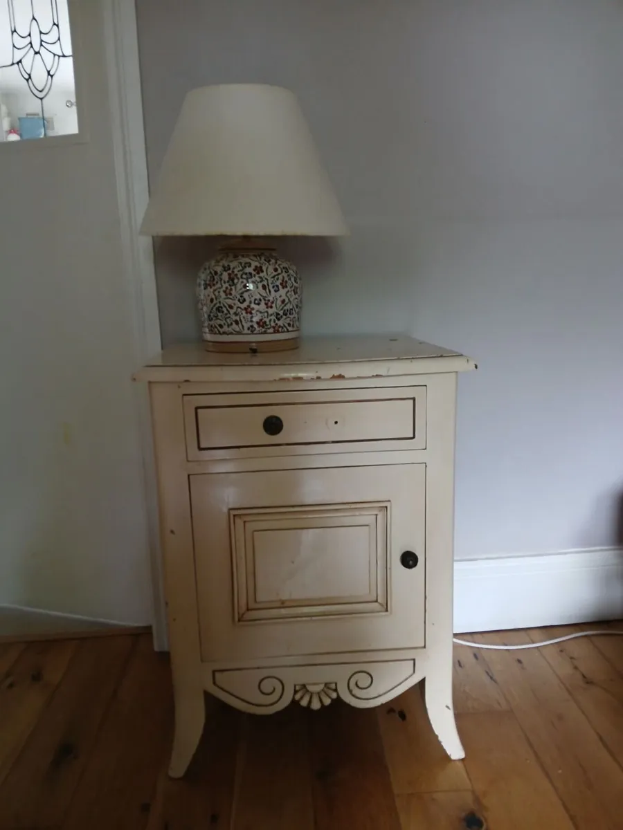 2 Bedside lockers - Image 1