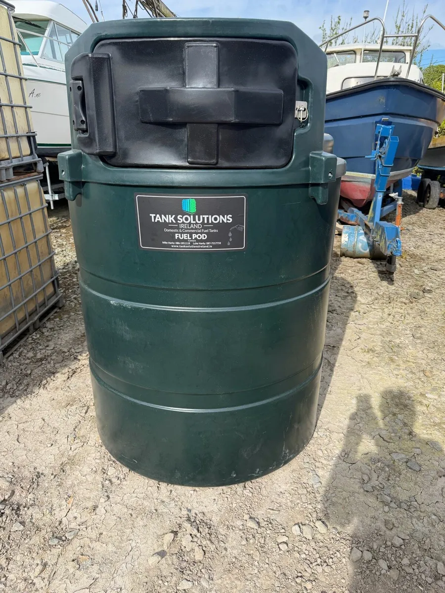 Bund diesel tank - Image 1
