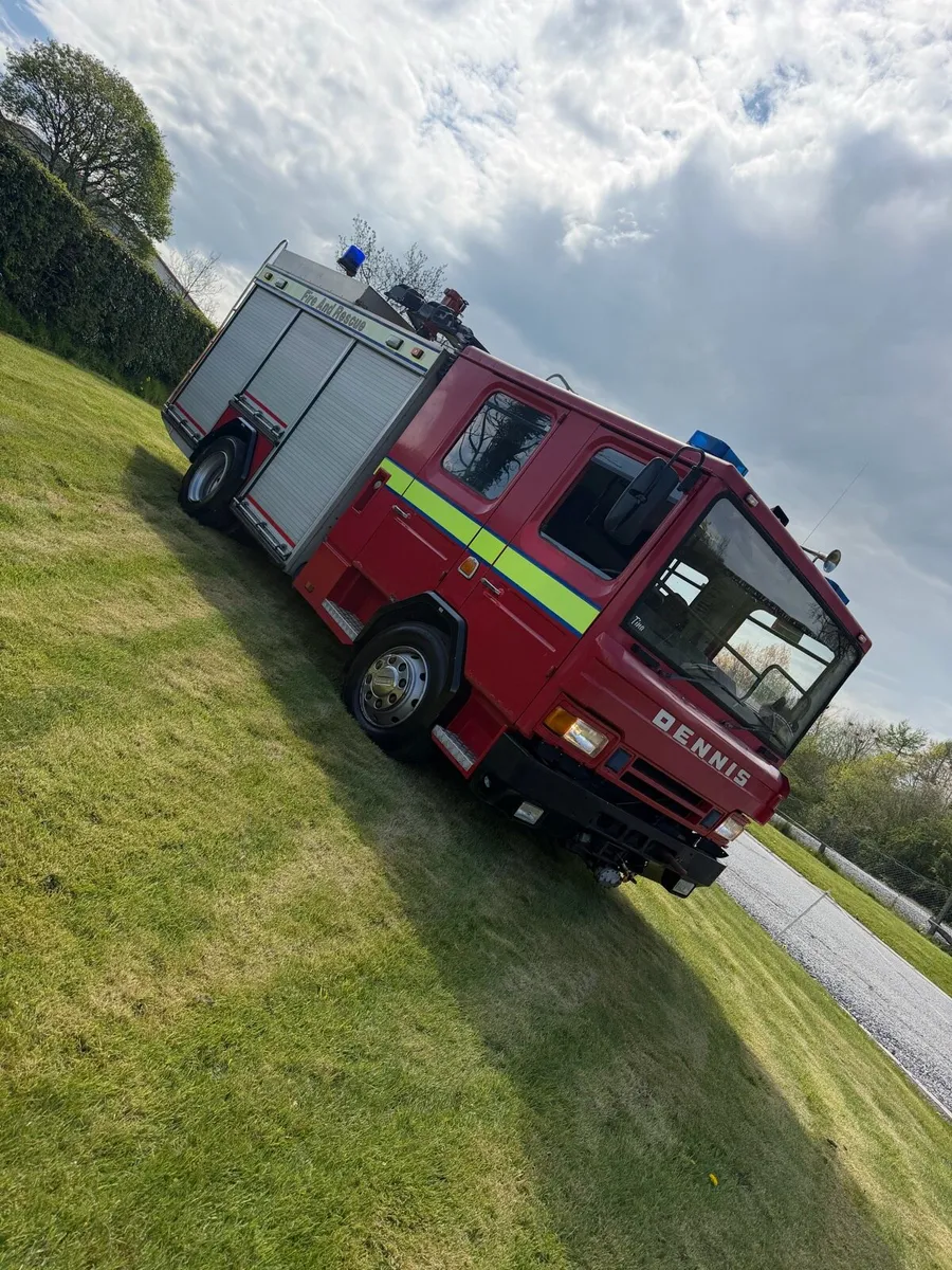 Dennis fire engine - Image 1