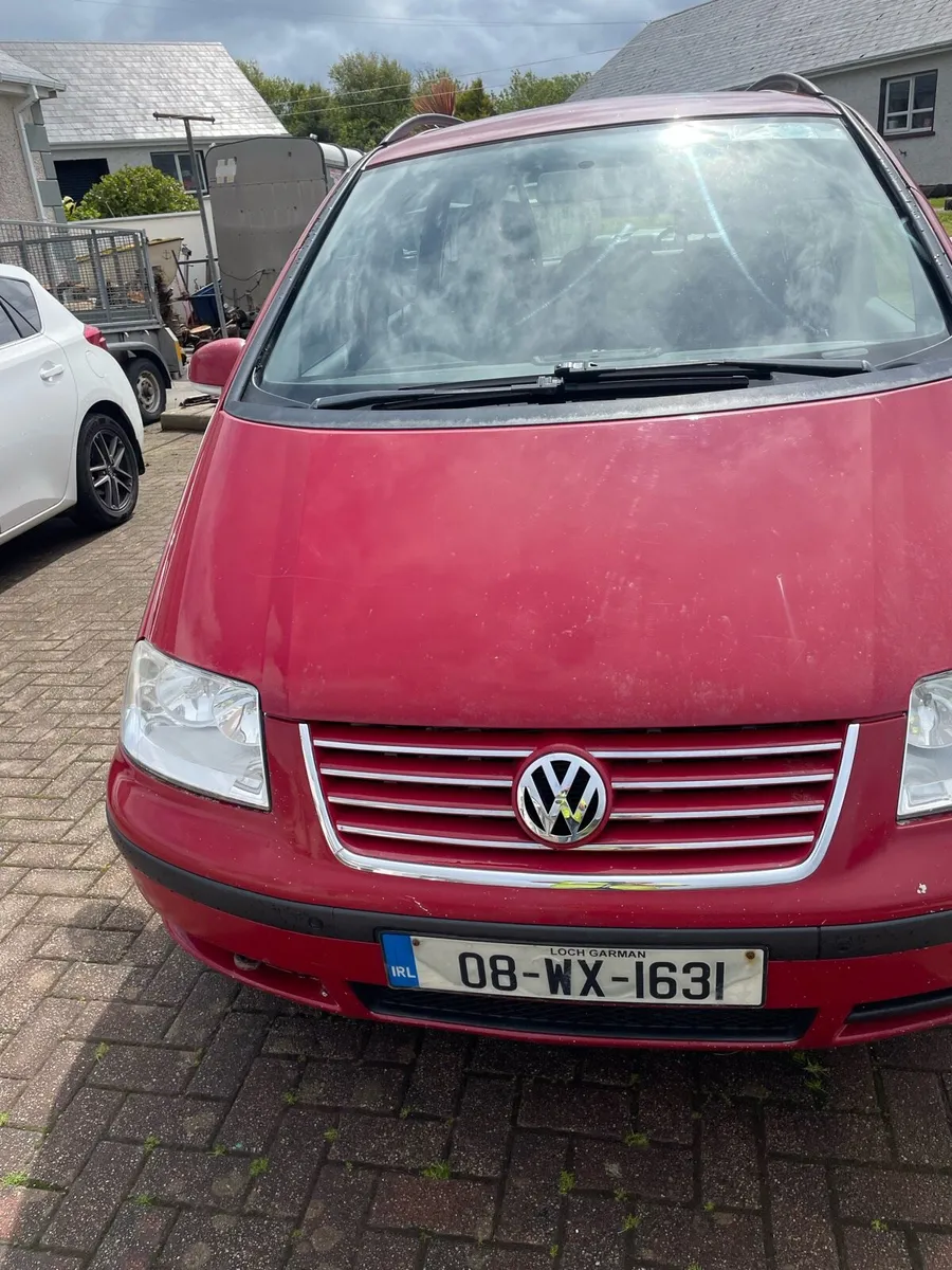 Car for parts - Image 1