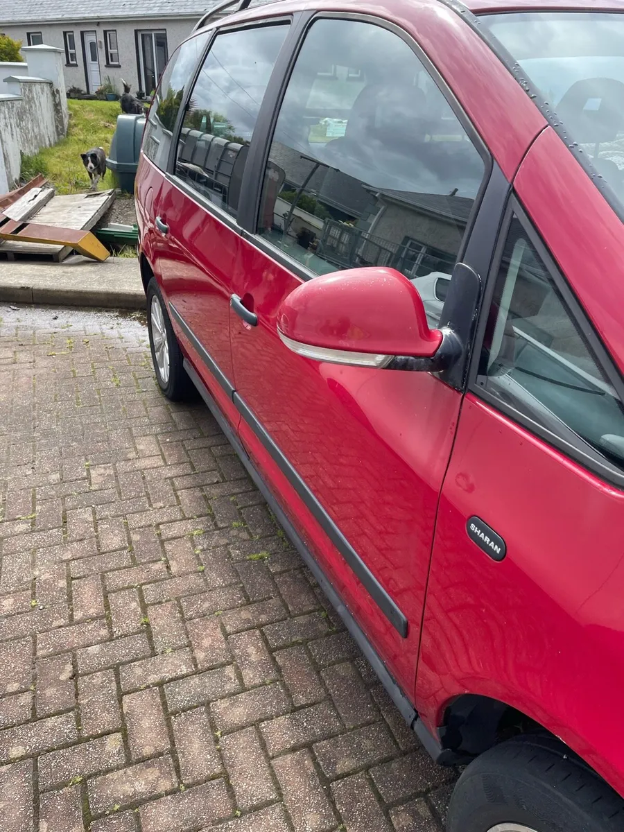 Car for parts - Image 2
