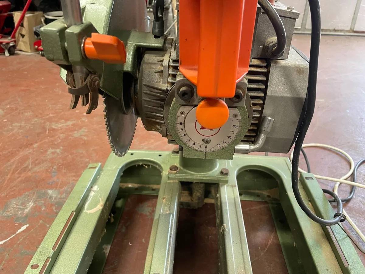 Bench cross cut saw - Image 1