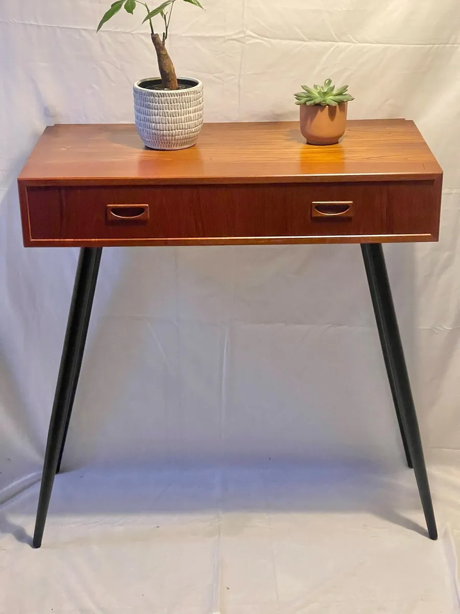 Mid century Danish console table - Image 1