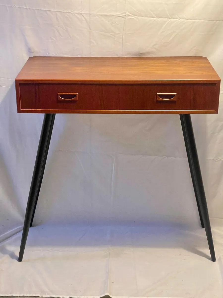 Mid century Danish console table - Image 2