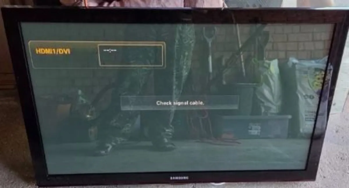 SAMSUNG 42 HD PLASMA TV & DVD Plyr - Image 4