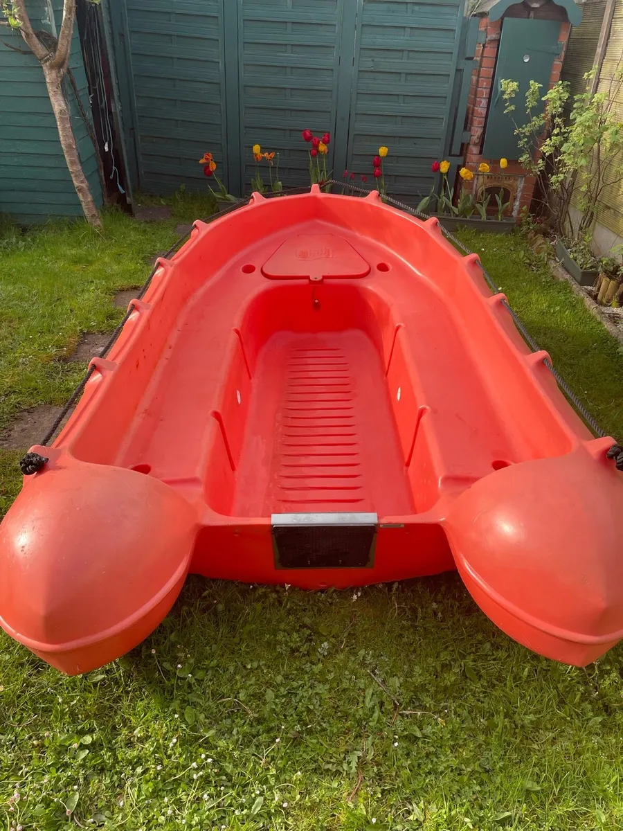 Whaly 310 boat with engine - Image 1