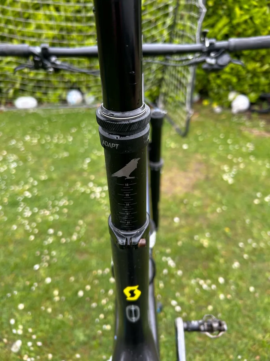Scott Spark carbon mountain bike - Image 4