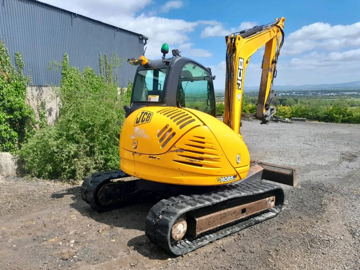 Jcb 8ton - Image 3