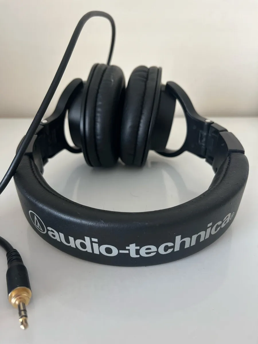 Headphone - Image 2