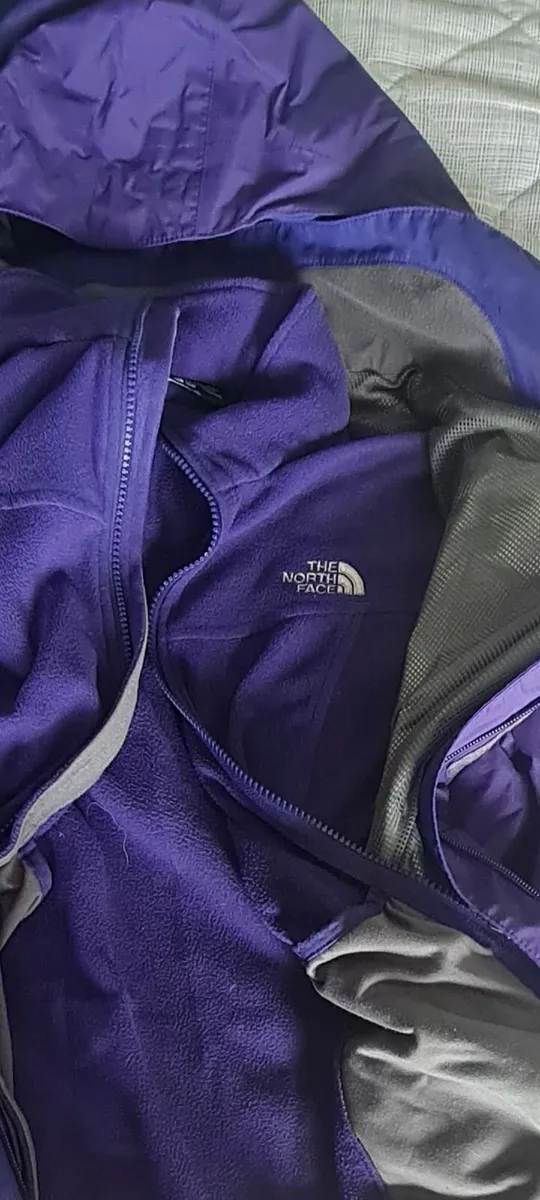 Ladies The North Face rain coat with fleece - Image 3