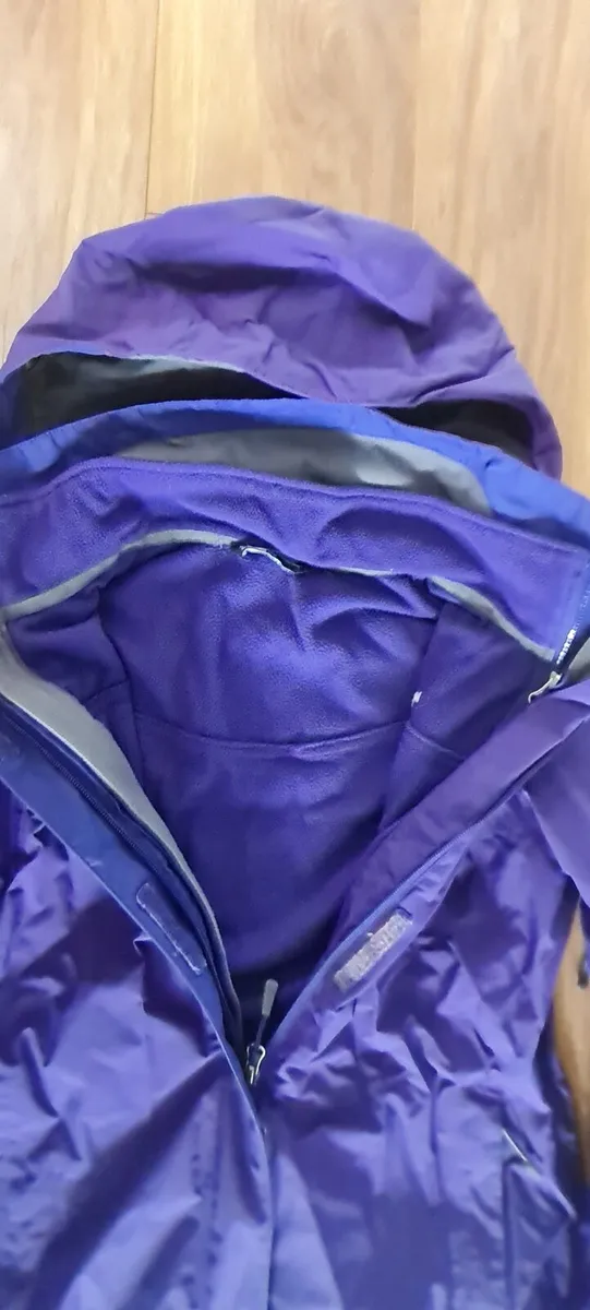 Ladies The North Face rain coat with fleece - Image 4