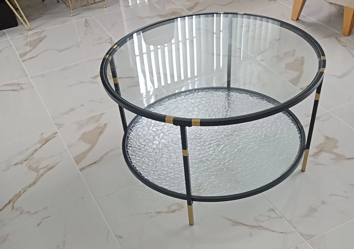 Circular black coffee table - Image 1