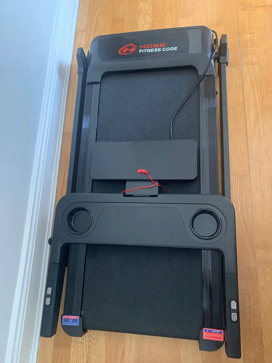 Folding treadmill - Image 1