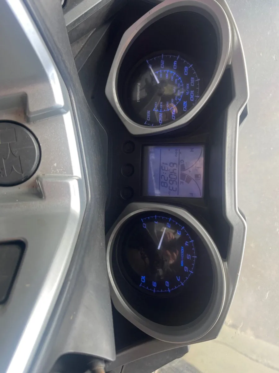 Kawasaki j300 141 - Image 4